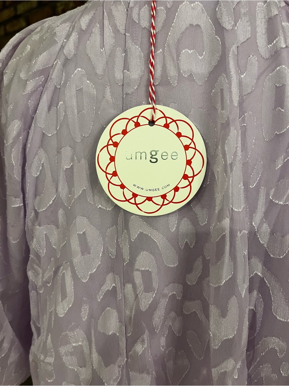 Umgee NWT Lilac V-Neck Puff Sleeve Women’s Top - Picture 7 of 7